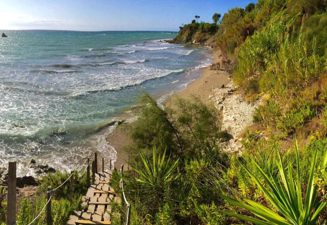 Blue Sky Cottage, Kanouli Beach Halikounas Экстерьер фото